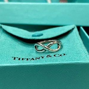 Tiffany & Co. infinity band